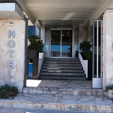 Hotel 7 Mari