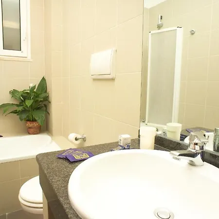 Hotel 7 Mari